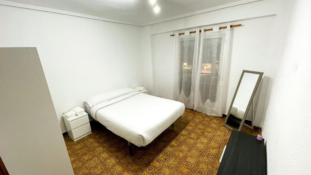 Alojamiento Valencia Apartment ภายนอก รูปภาพ